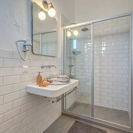 Casa Bella +12 Szálloda 2*