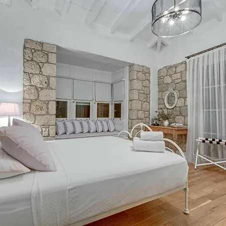 Casa Bella +12 Hotel 2*