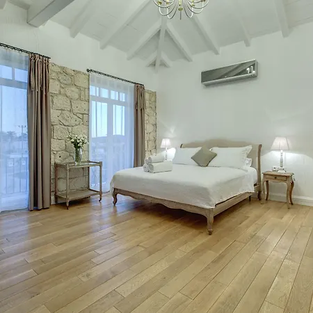 Casa Bella +12 Szálloda Alacati