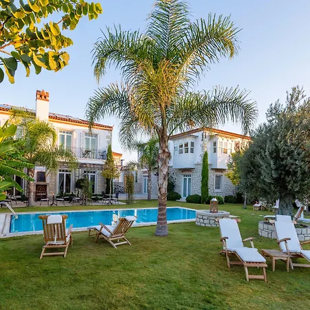 Casa Bella +12 Szálloda Alacati