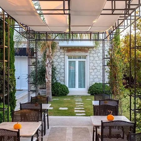 Casa Bella +12 Szálloda