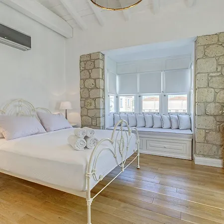 Casa Bella +12