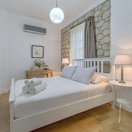Casa Bella +12 Hotel 2*