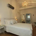 Casa Bella +12 Hotel