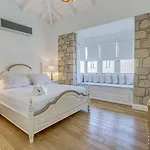 Casa Bella +12 Hotel 2*