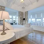 Casa Bella +12 2*