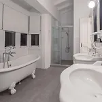 Casa Bella +12 מלון 2*