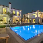 Casa Bella +12 2*
